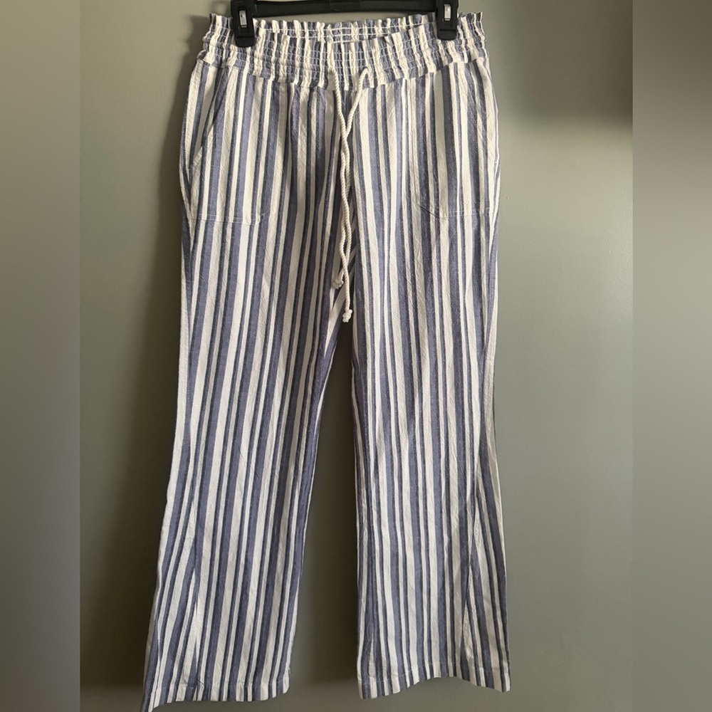 Roxy Oceanside Linen Blend Blue and White Striped Flared Leg medium pants NWT - Picture 2 of 12